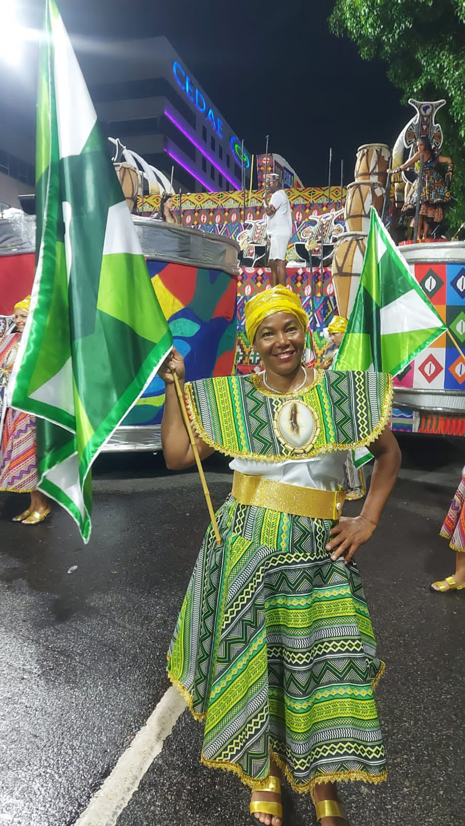 Marilene Concei&ccedil;&atilde;o, que trabalha na Cl&iacute;nica da Fam&iacute;lia Lourival Francisco de Oliveira, gosta de desfilar em v&aacute;rias escolas