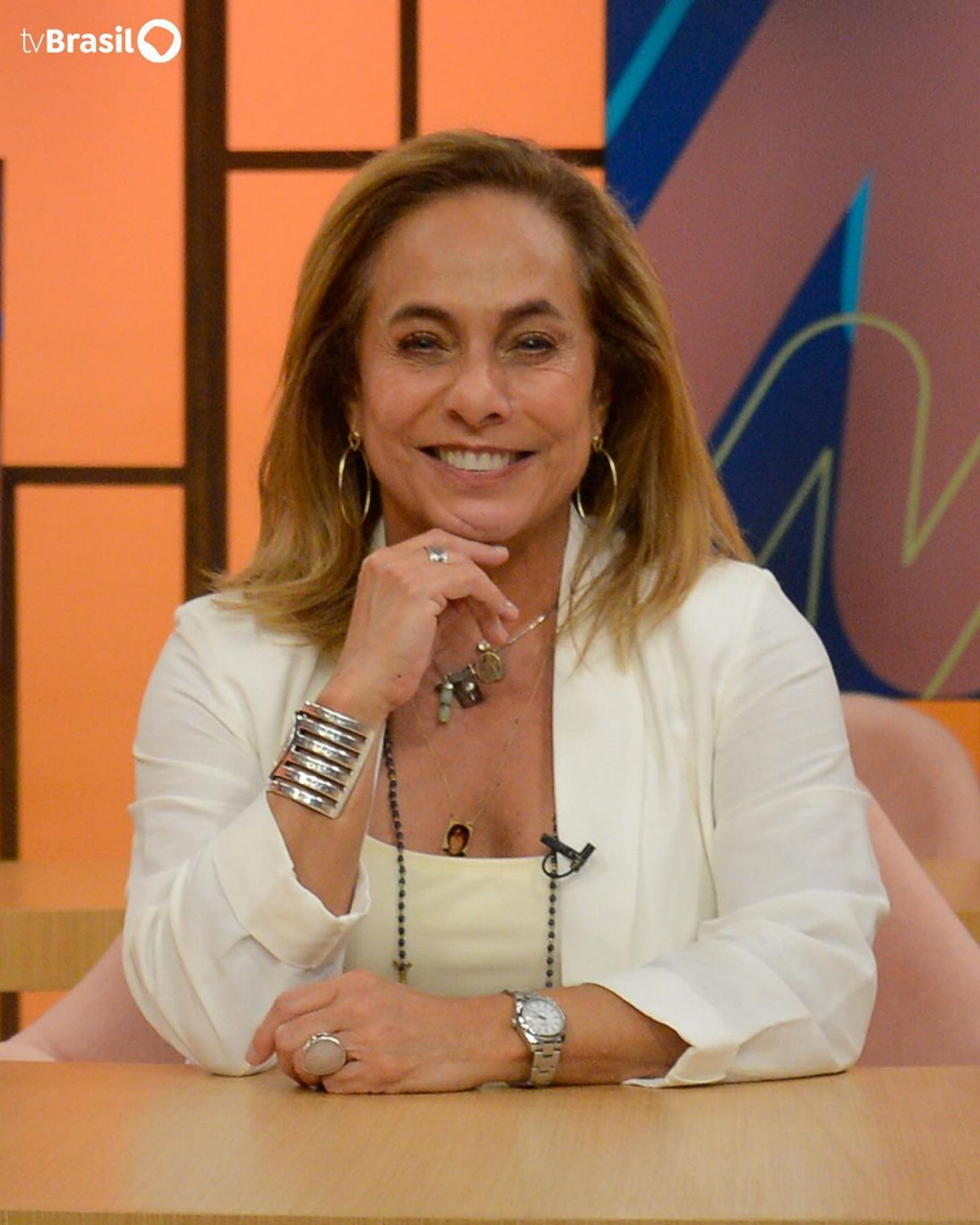 Cissa Guimarães é a nova apresentadora do 'Sem Censura' - Reprodução Internet