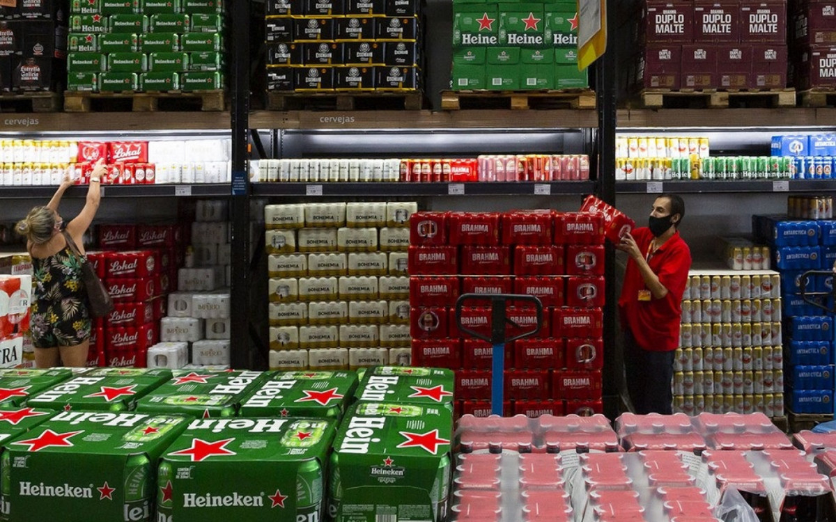 Cerveja é a \'queridinha\' dos supermercados durante o Carnaval