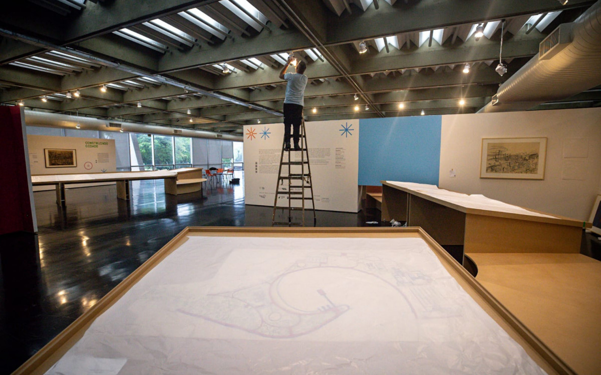 A exposição 'Lugar de estar: legado Burle Marx' está em fase final de montagem, no MAM Rio - Renan Areias / Agência O Dia