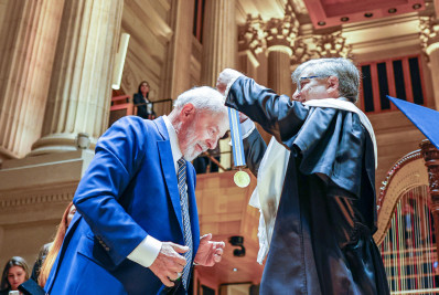 Na ausência de Tarcísio, Lula comparece a evento da USP e 'agradece existência' da faculdade