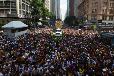 Rio espera quase 800 mil turistas no Carnaval; feriado movimentará R$ 4 bi na economia carioca