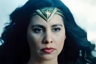 Perfil da mulher do 'Faraó do Bitcons' posta montagem como heroína 