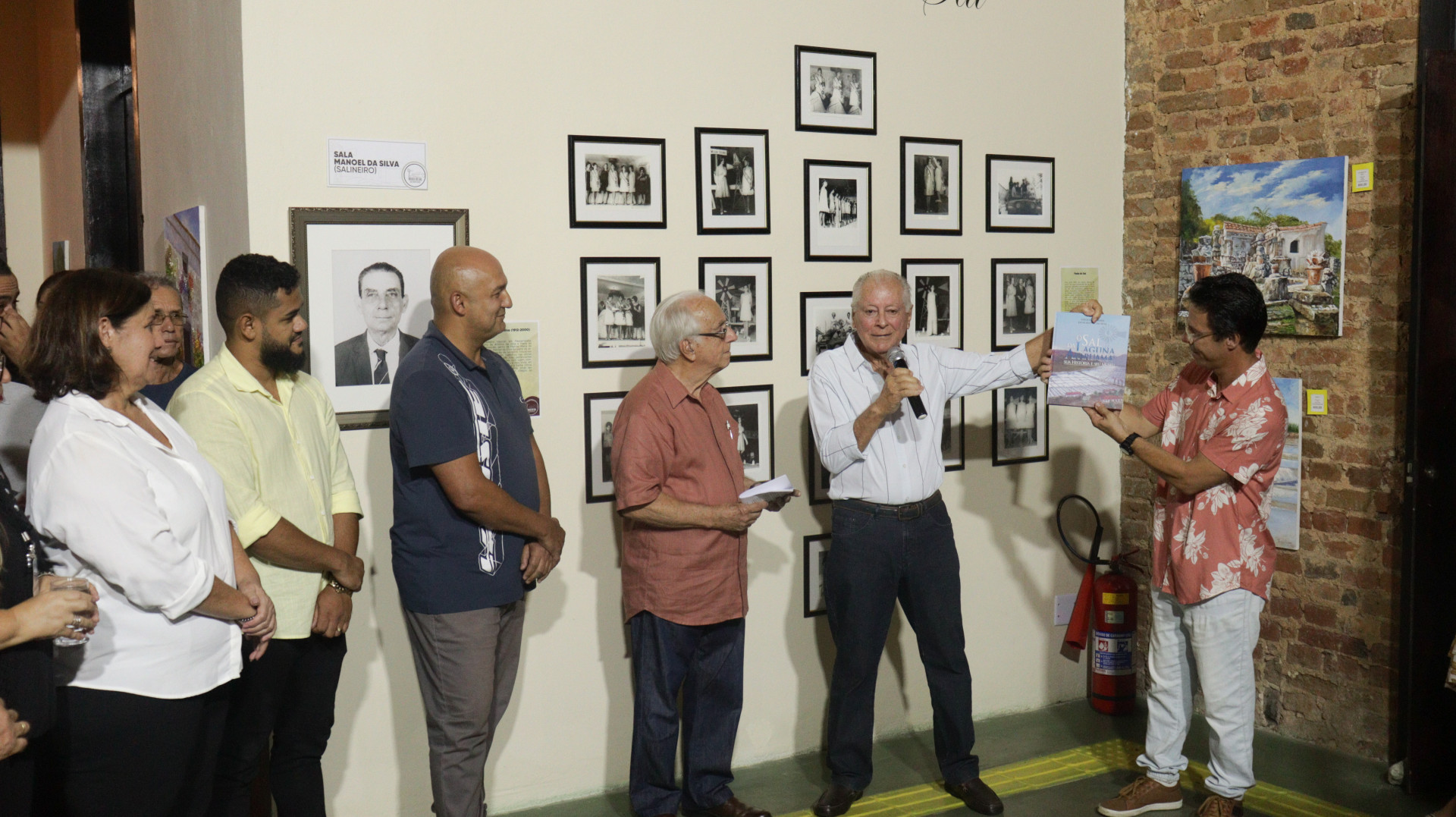 Noite de aut&oacute;grafos  - Rede social 