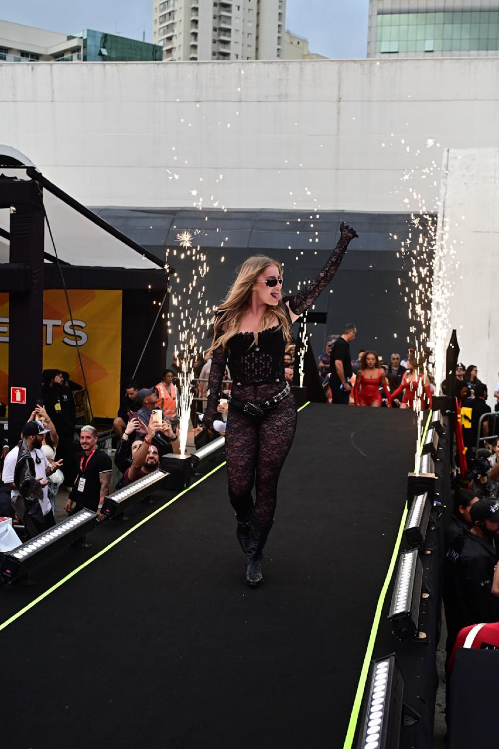 Luisa Sonza se apresenta nos Ensaios da Anitta em São Paulo - Marcelo Sá Barretto / Agnews