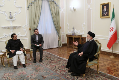 Homens armados matam nove paquistaneses no Irã, perto da fronteira