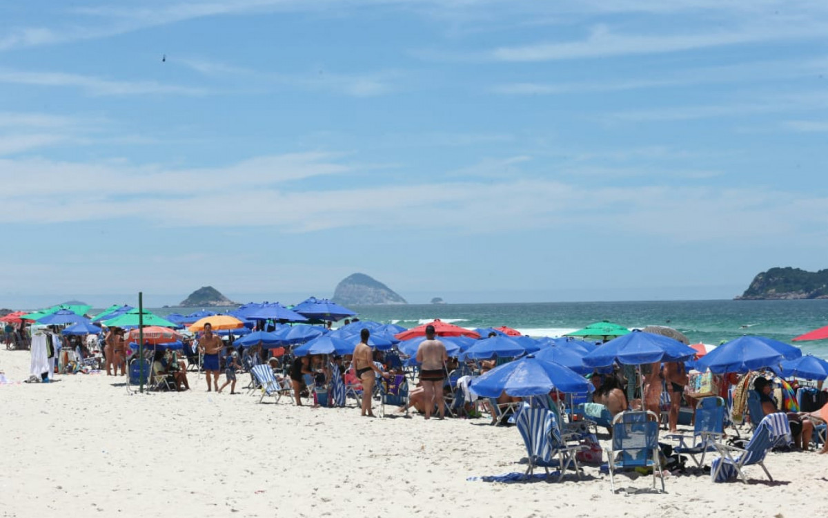 Sol e calor devem se estender at&eacute; ter&ccedil;a-feira 