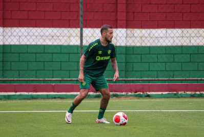 Lateral-direito do Fluminense recebe proposta de R$ 26 milhões de clube europeu