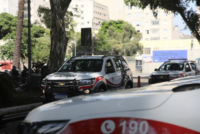 Homem é preso com moto clonada durante velório de supostos membros do PCC