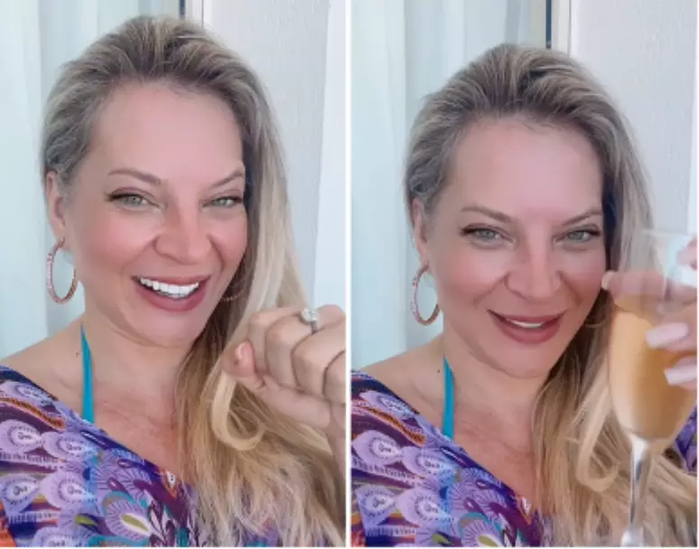 Vídeo: Hasselmann reproduz meme 'toc toc toc' e faz brinde à operação que investiga Carlos Bolsonaro