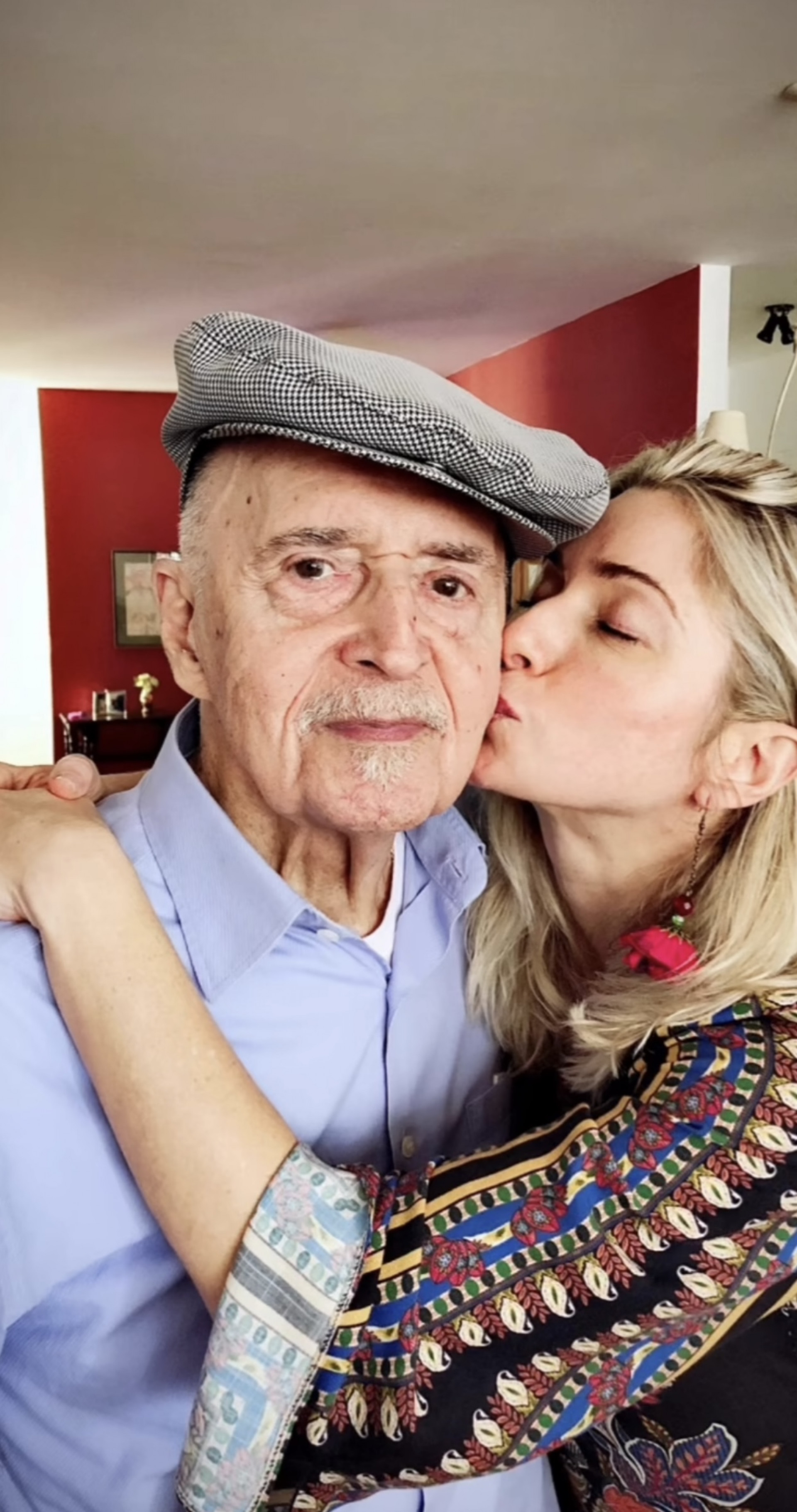 Leticia Spiller lamenta morte do pai, Mauro Spiller - Reprodução