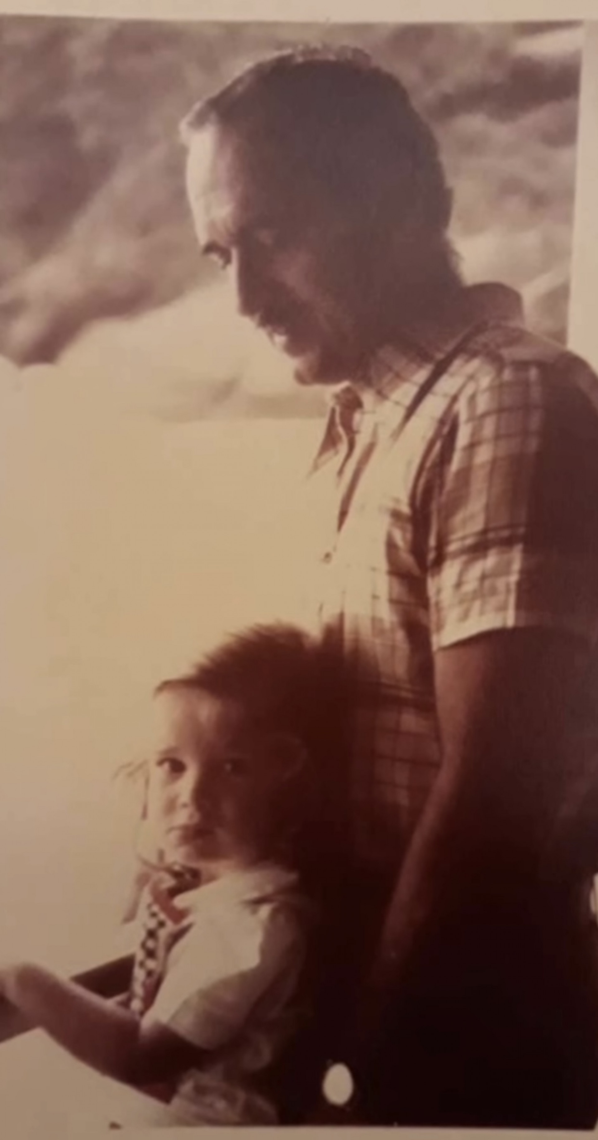 Leticia Spiller lamenta morte do pai, Mauro Spiller - Reprodução