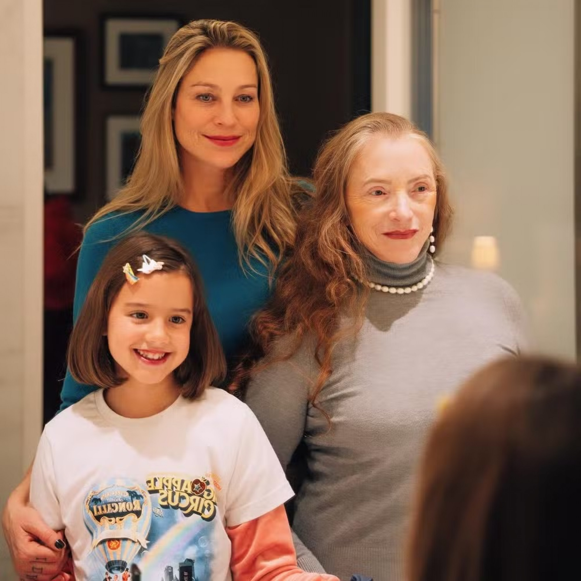 Luana Piovani ao lado da mãe, Francis Piovani, e da filha, Liz - Reprodução / Instagram