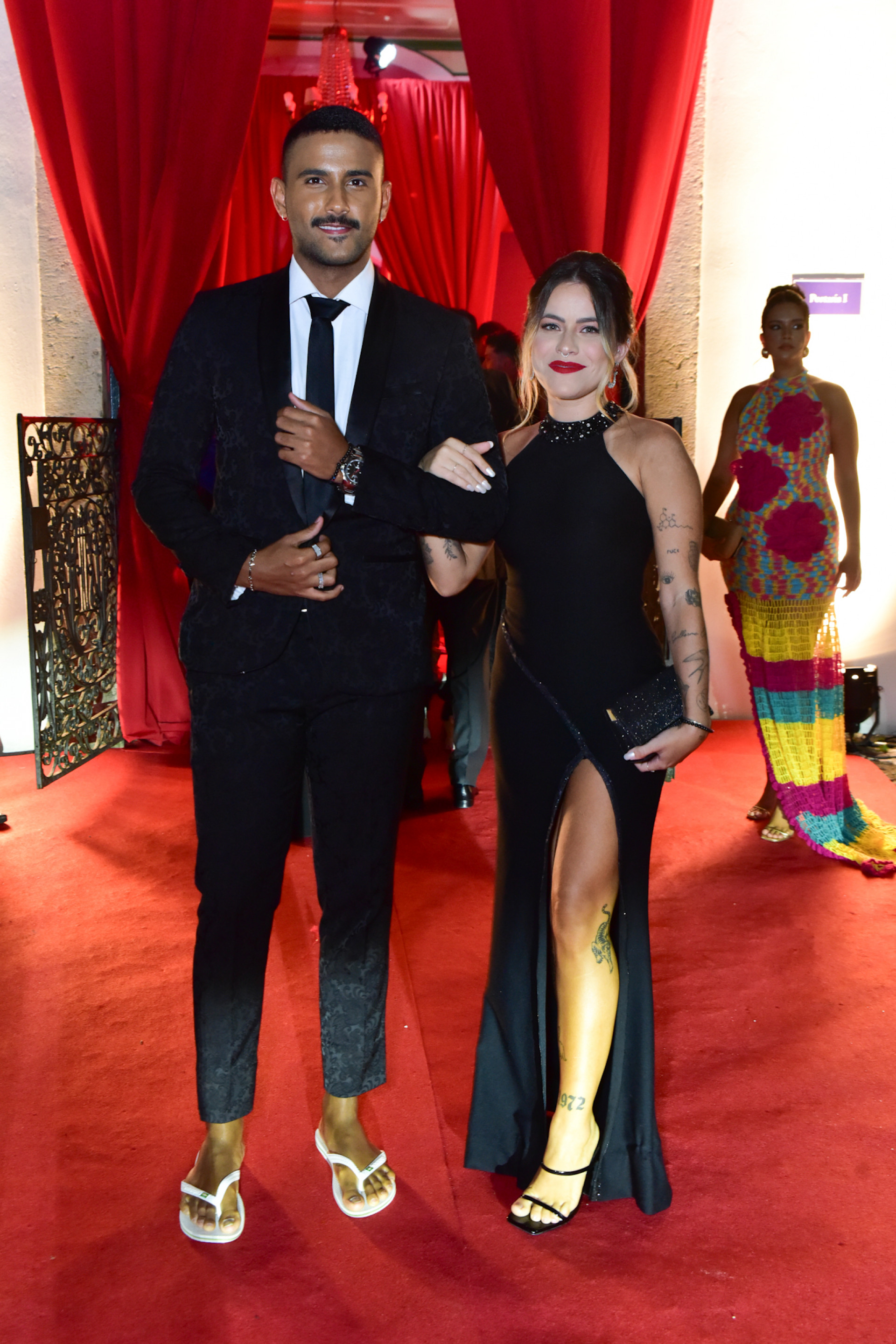 Lucas Pizane e a namorada, Beatriz Esquivel, no evento beneficente de Lore Improta e Léo Santana - Leo Franco/ AgNews