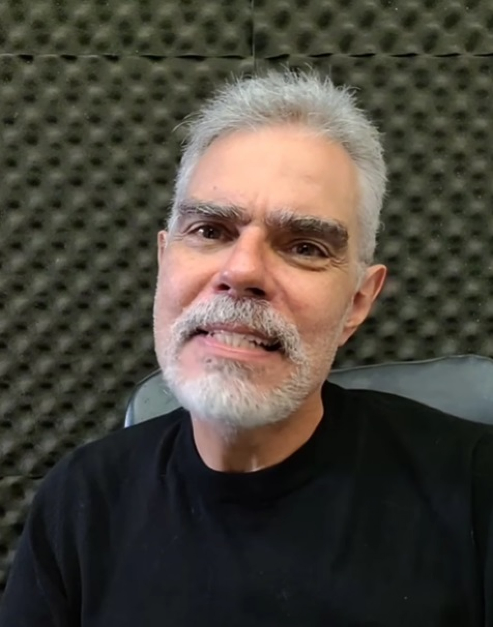 Nizo Neto  pede oportunidade de trabalho na web - Reprodução do Instagram