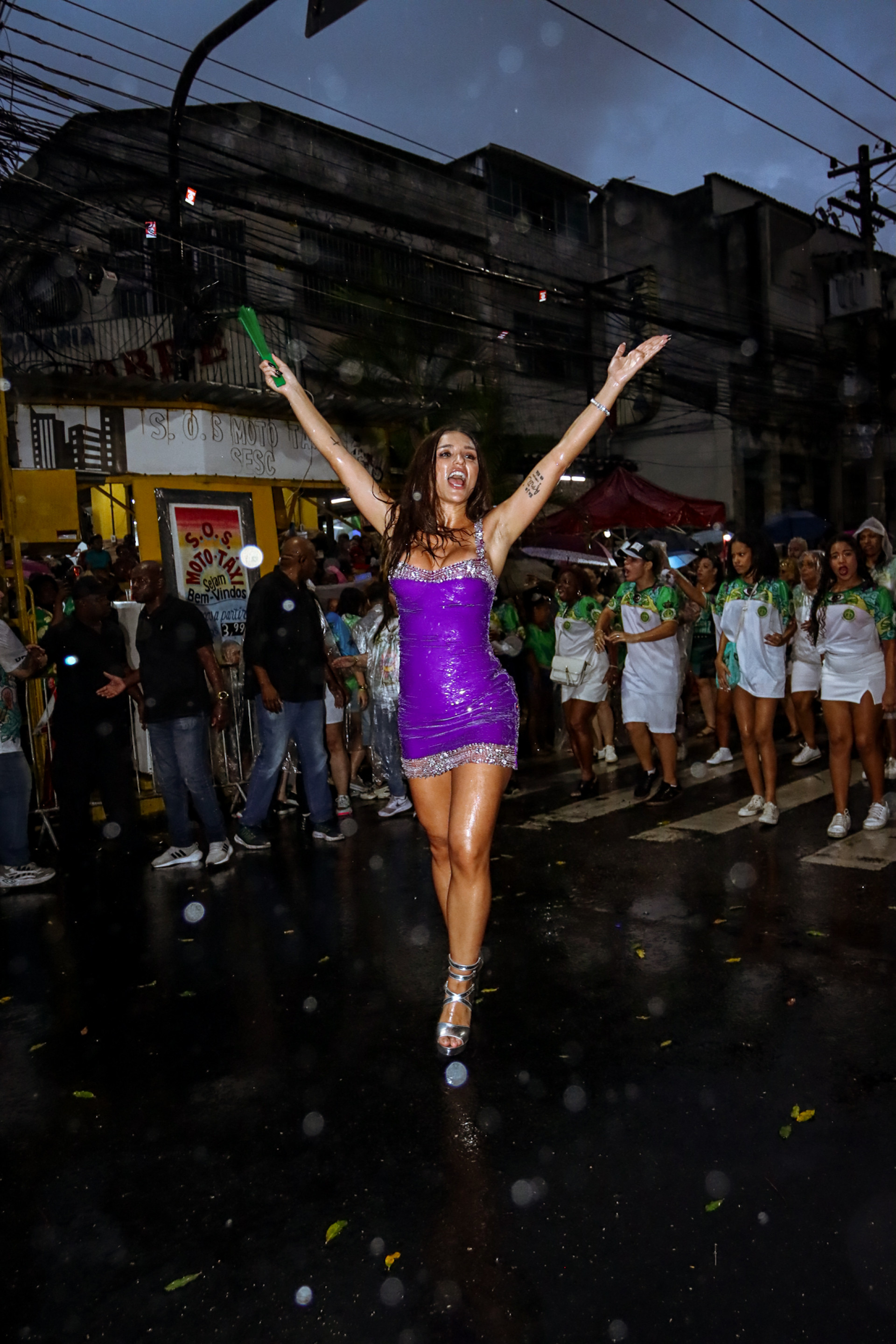 Rafa Kalimann participa de ensaio de rua da Imperatriz - Victor Chapetta / Agnews