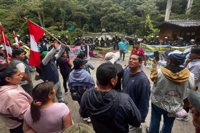 Peru avalia fechamento temporário de Machu Picchu após quatro dias de protestos
