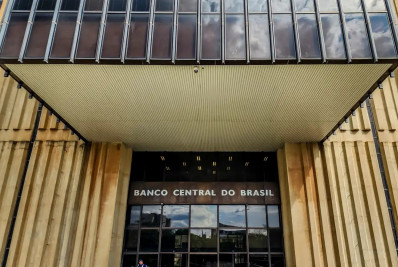 BC: Posição cambial líquida está em US$ 237,183 bilhões