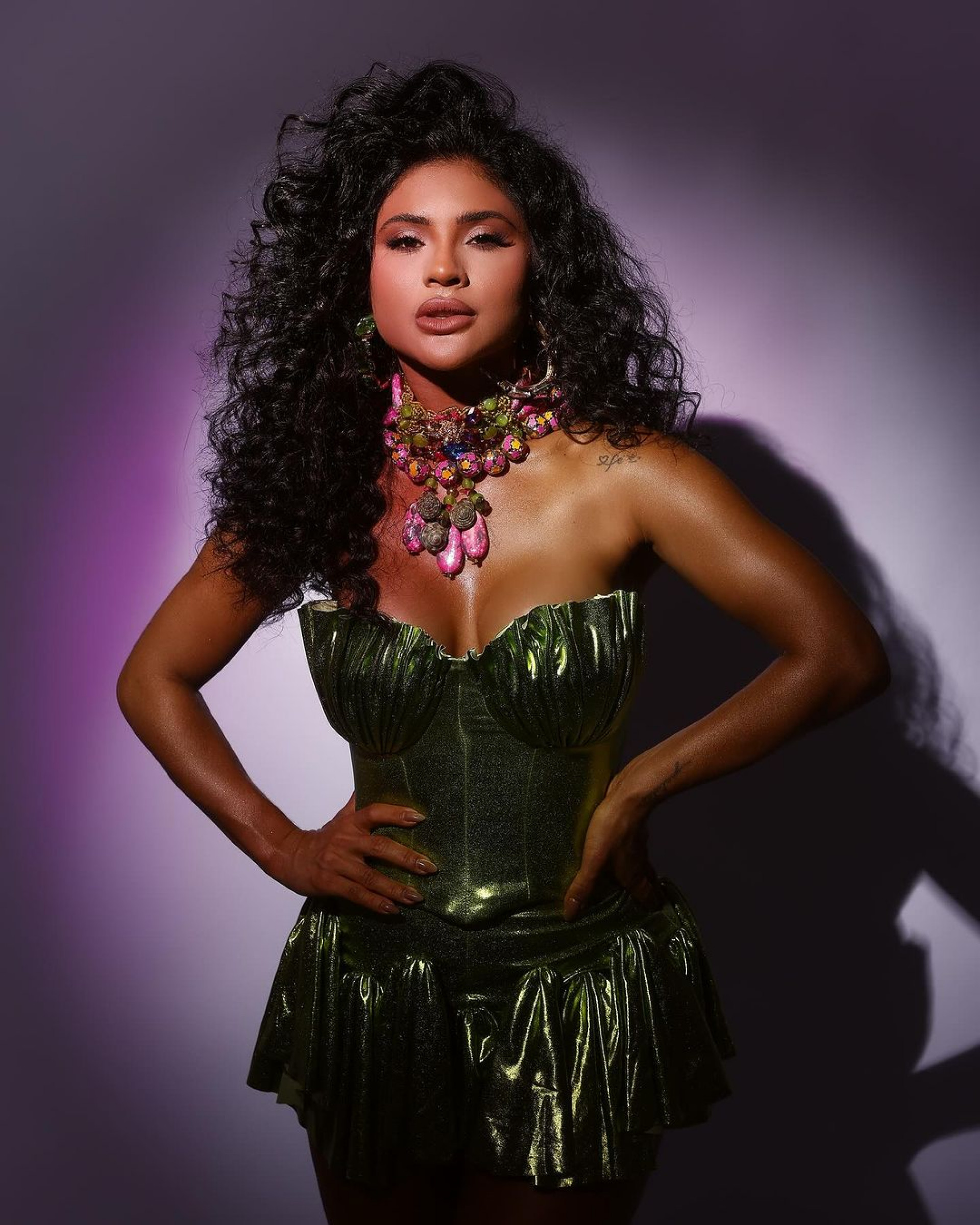 Mileide Mihaile mostra look para ensaio da Grande Rio - Reprodução