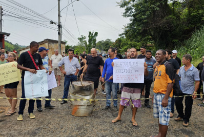 Moradores de Comendador Venâncio interditam rodovia