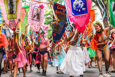 Mais de 90 blocos de rua agitam o fim de semana na cidade do Rio