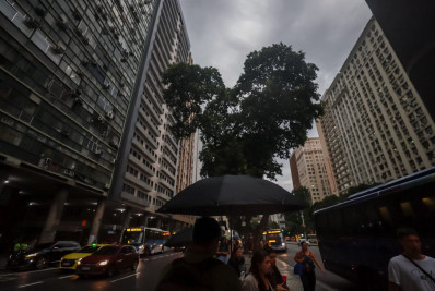 Estado do Rio tem chuva em diversas regiões nesta quarta