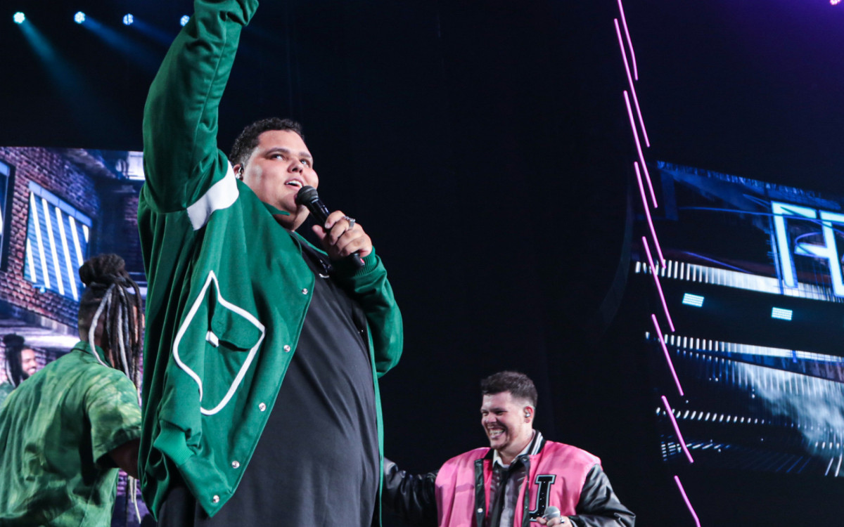 Menos é Mais e Ferrugem