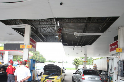 Cilindro de GNV explode em posto de gasolina na Avenida Brasil