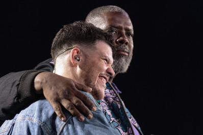 Ferrugem grava DVD com participação de artistas como Mumuzinho e Péricles