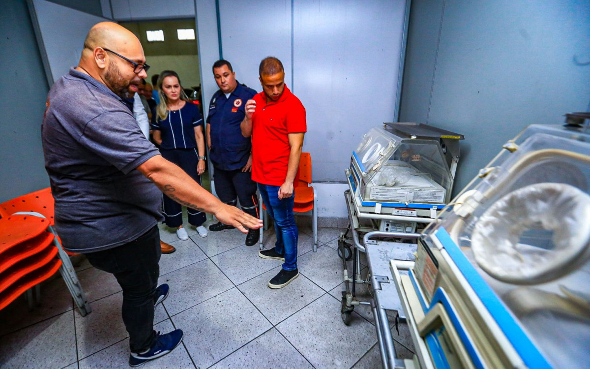 O diretor do SAMU de Belford Roxo, Leonardo Rios, explicou o funcionamento da base