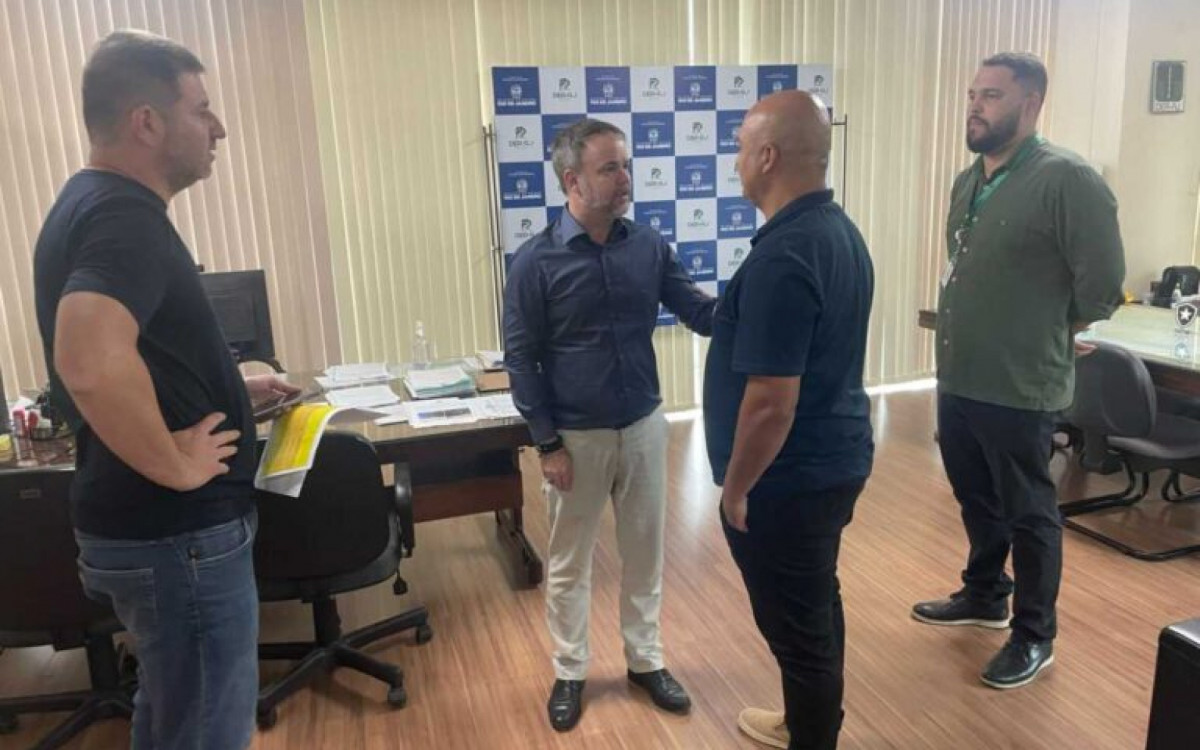 Prefeito Fábio do Pastel em reunião com vice-presidente do DER, Gladstone Santana