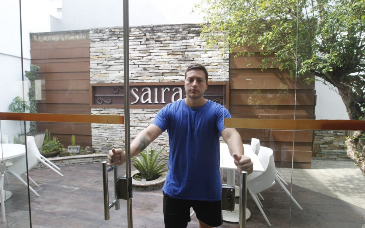 Glauco explicou os problemas enfrentados no restaurante durante a falta de energia - Reginaldo Pimenta/Agência O DIA