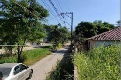 Homem leva tiro em assalto dentro de casa em Itaocaia Valley