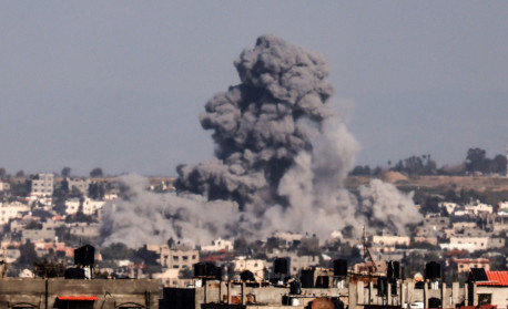 Combates prosseguem em Gaza apesar dos sinais de poss&iacute;vel nova tr&eacute;gua entre  Israel e Hamas | Mundo e Ci&ecirc;ncia | O Dia