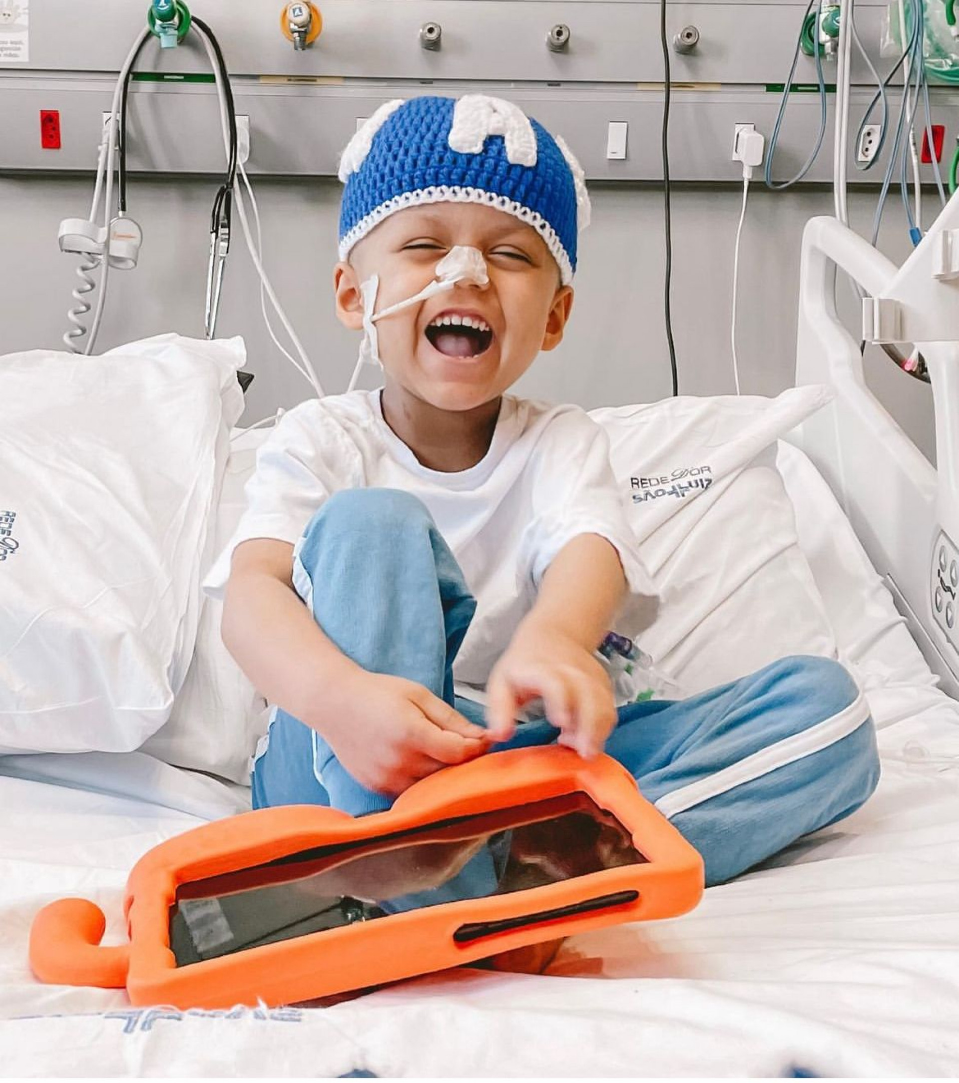 Vicente durante tratamento de câncer - Reprodução / @sejogapapai