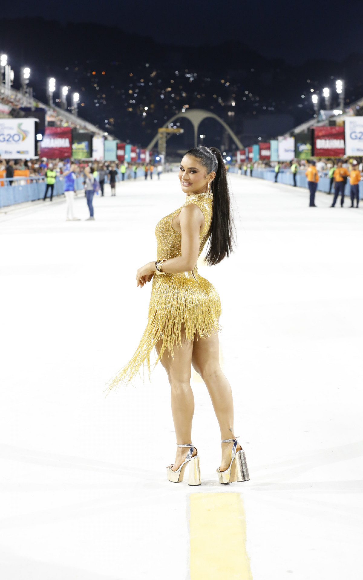 Mileide Mihaile, musa da Grande Rio, participa de ensaio técnico na Sapucaí