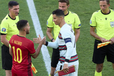 Hazard abre o jogo e se compara a Cristiano Ronaldo: 'Não foi melhor do que eu'