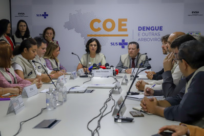 Ministério da Saúde estuda ampliar oferta da vacina contra dengue 