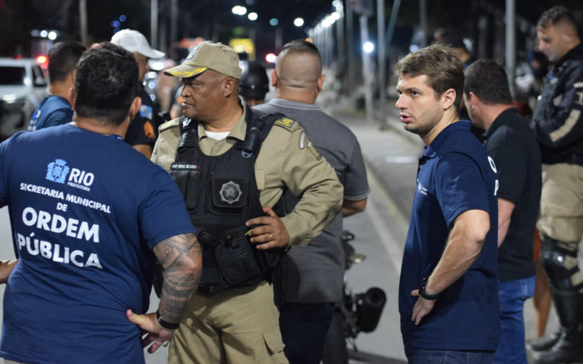 Secretário Municipal de Ordem Pública, Brenno Carnevale, acompanhou ação de ordenamento urbano