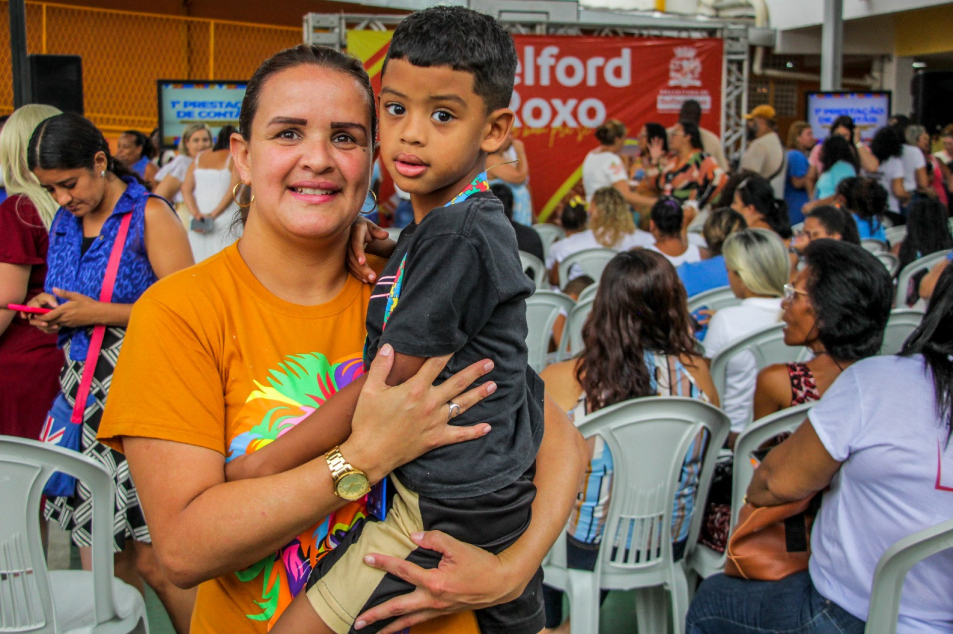 A artesã Rebeca Lacerda, 34 anos, que afirmou estar muito feliz com todo trabalho de inclusão do município - Rafael Barreto/PMBR