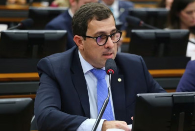 PSB apresenta requerimento pra sair do 'blocão' de Lira