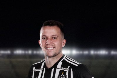 Lembra dele? Atlético-MG anuncia o retorno de Bernard