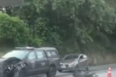 Motociclista morre em colisão com uma viatura da Polícia Civil em Angra 