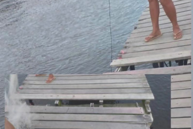 Pier da Praia de Boca da Barra, em Rio das Ostras, revela abandono e perigo