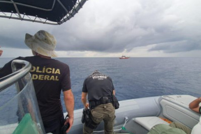 PF e ICMBio deflagram operação para combater a pesca ilegal em Arraial do Cabo