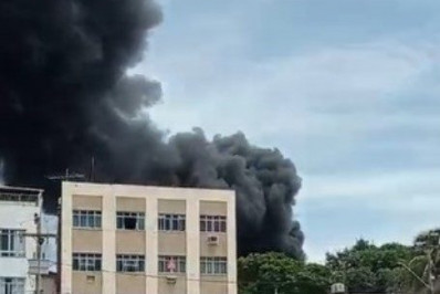 Incêndio atinge Secretaria de Serviços Públicos de São Pedro da Aldeia