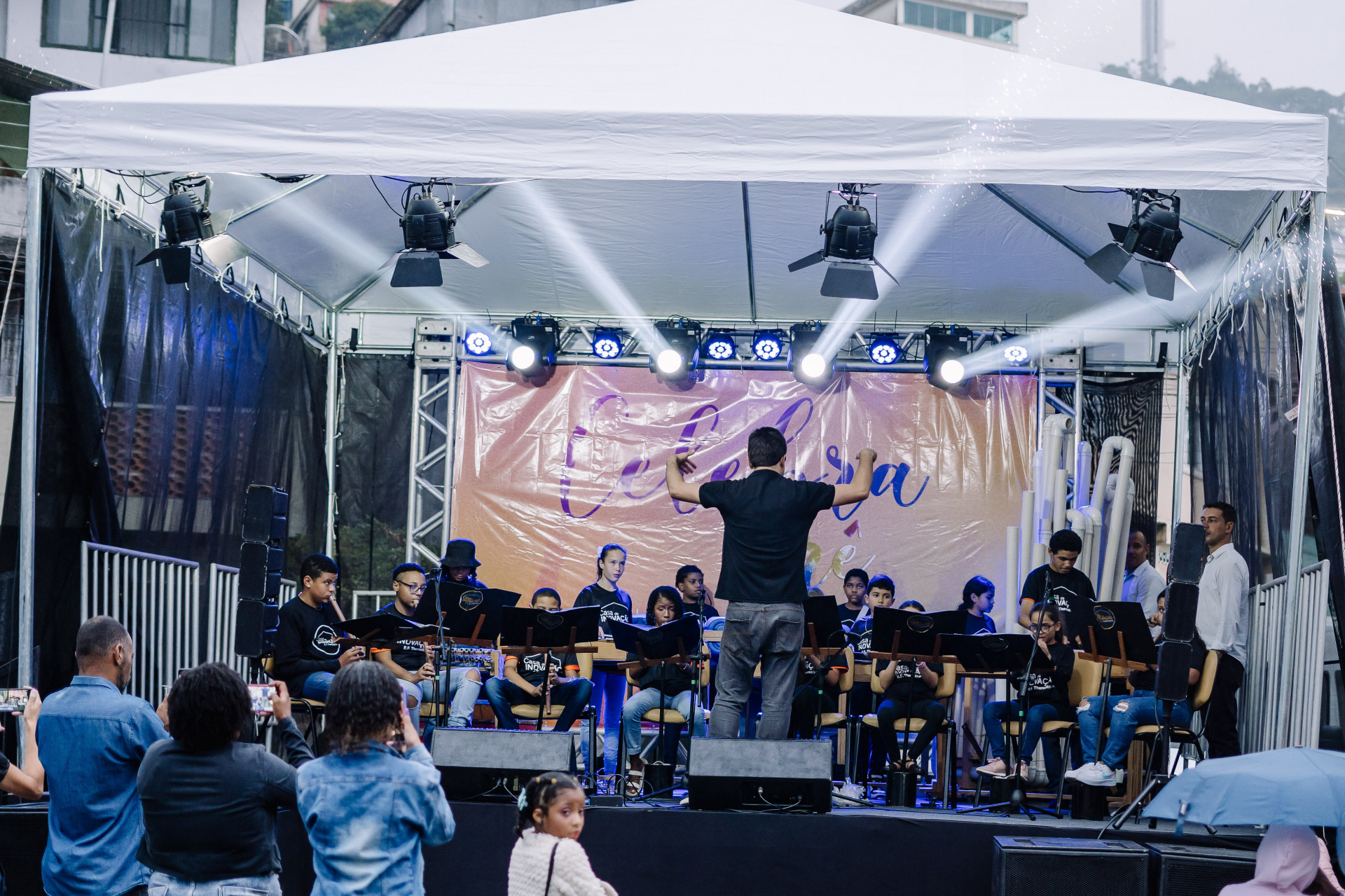 Orquestra Sustentável da Casa da Inovação de Teresópolis abriu o Celebra Terê - Beatriz Madeira
