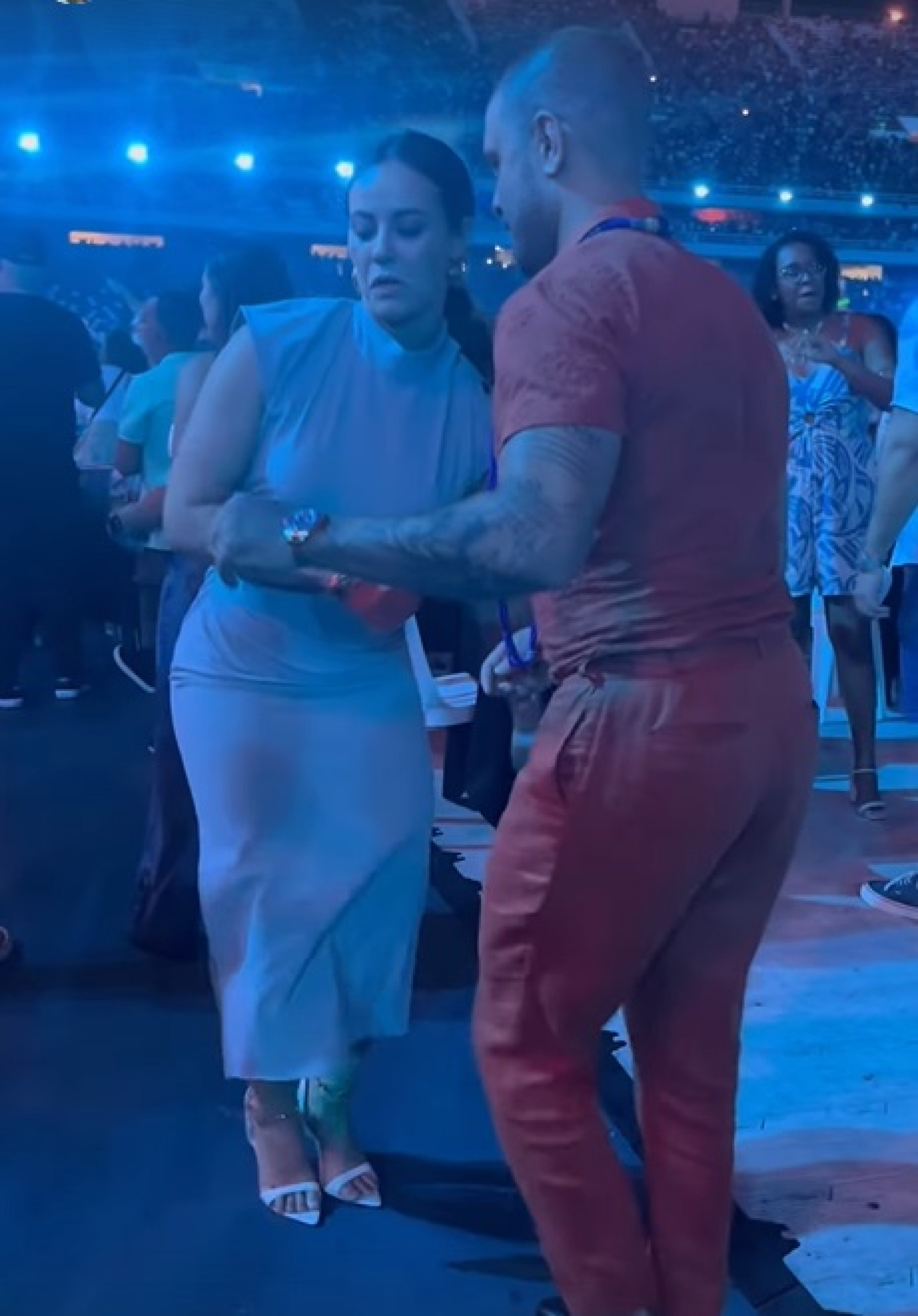 Paolla Oliveira e Diogo Nogueira curtem show de Zeca Pagodinho - Reprodução do Instagram