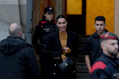 Esposa de Daniel Alves depõe em julgamento e alega embriaguez