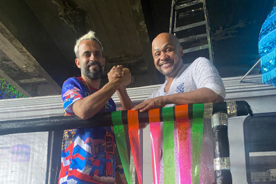 Carlinhos do Salgueiro vai encher o Trem da Central de estrangeiras na Inocentes de Belford Roxo